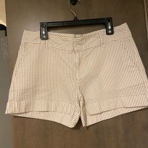 Tommy Hilfiger Beige & White Striped Sear Sucker Shorts Size 10